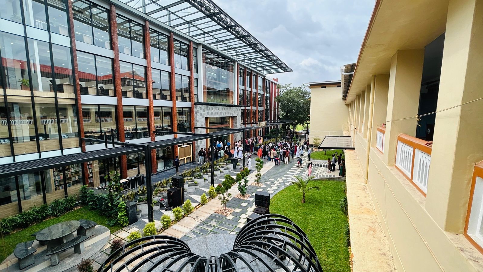 Devagiri Collage Library