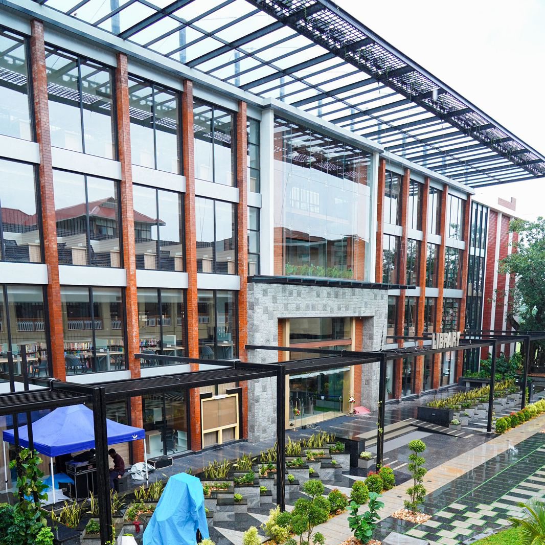 Devagiri Collage Library