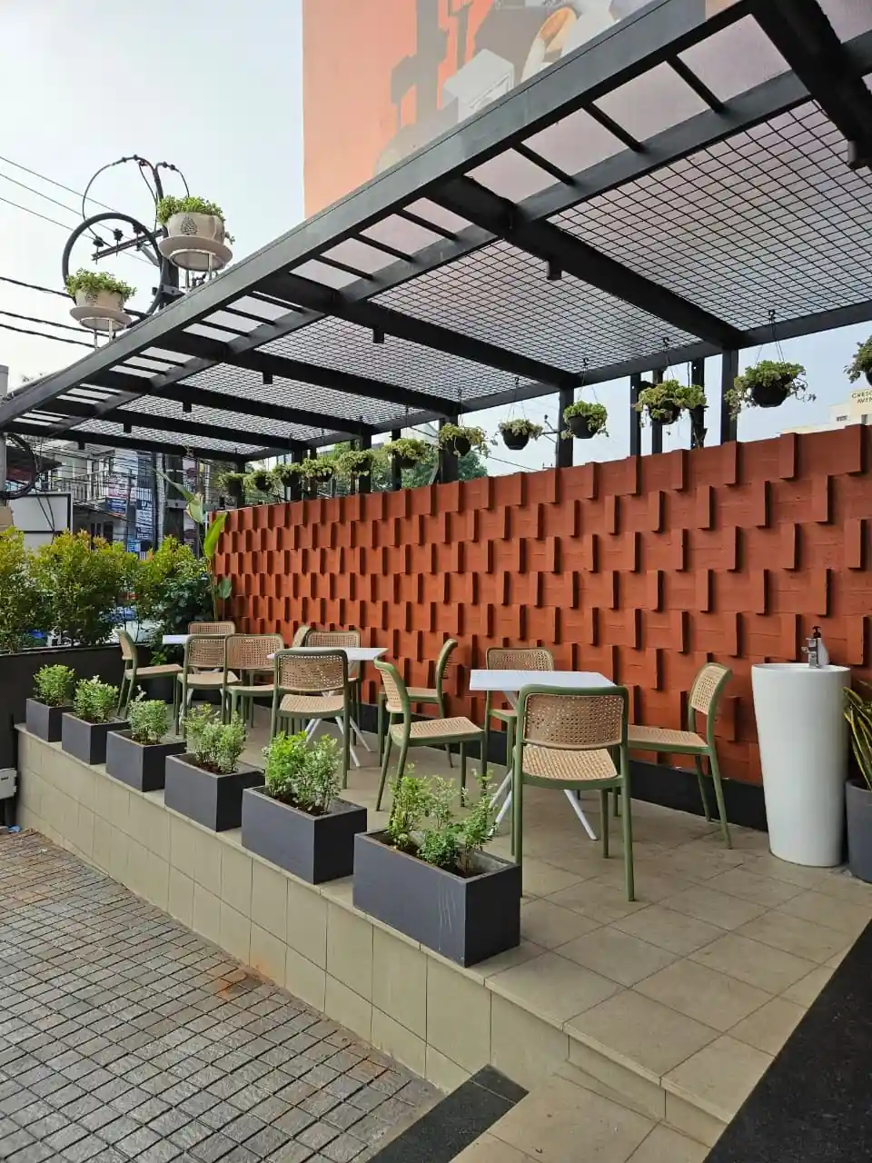 WhatsApp-Image-2025-11-28-at-16.36.00-1